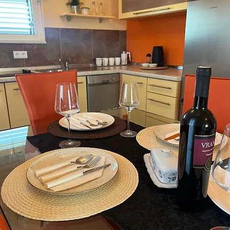 Apartmán Large Comfortable 3 Bedroom *