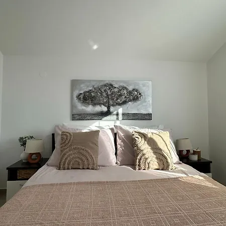 Large Comfortable 3 Bedroom Apartmán *
